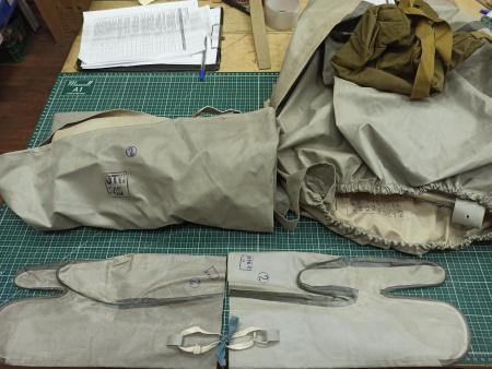 Костюм химзащиты Л1, размер № 2 (с хранения), бахилы для сапог размера 43-44