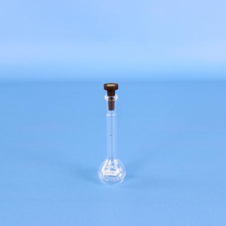 Колба мерная 2а-10-1, 10 мл, 1-го кл.точности, пластиковая пробка (ГОСТ 1770-74) Колба мерная 2а-10-1, 10 мл, 1-го кл.точности, пластиковая пробка (ГОСТ 1770-74) - В наличии