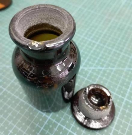 Уценка: Склянка (штанглас), 60 мл, темное стекло, с притёртой пробкой, широкое горло, скол горла - В наличии