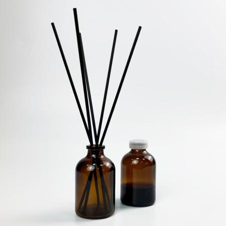 Специализированный набор для ароматических диффузоров на 50 мл "Title Perfume", флаконы темн. стекло с пласт., пробкой 10 шт/упак + фибровые палочки