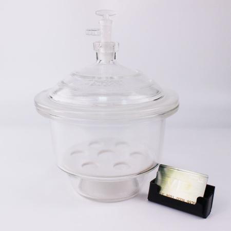 Вакуумная установка для высушивания веществ 5Drops C180 с ручным насосом 