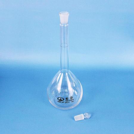 Колба мерная 2-1000-2, 1000 мл, 2 класс точности, стеклянная пробка, шлиф 19/26