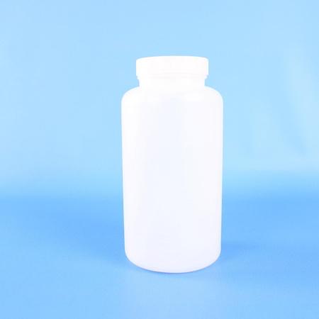 Банка, 1000 мл, ПЭ, с винтовой крышкой и прокладкой - В наличии