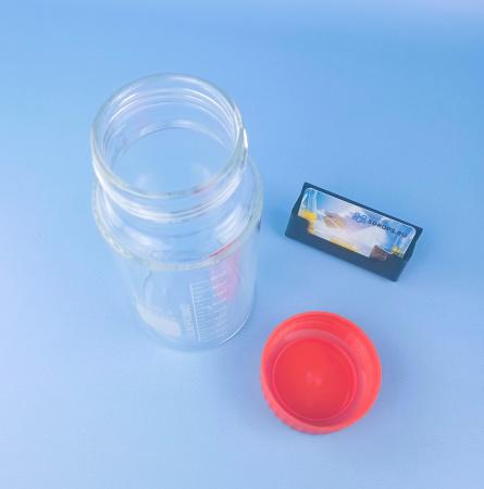 Банка для реактивов 1000 мл, стекло Boro 3.3, светлое стекло, широкое горло GL80, с винтовой крышкой, градуированная