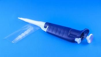 Дозатор (пипетка механическая) 1-кан перем объема, 1-5 мл Дозатор (пипетка механическая) 1-кан перем объема, 1-5 мл