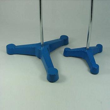 Основание штатива треугольное 135 мм "СТАНДАРТ" Основание штатива треугольное 135 мм "СТАНДАРТ"