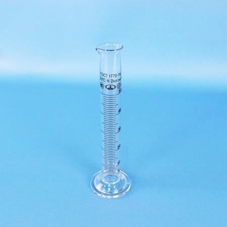 Цилиндр мерный 1-50-2, 50 мл, со стеклянным основанием, с носиком - В наличии