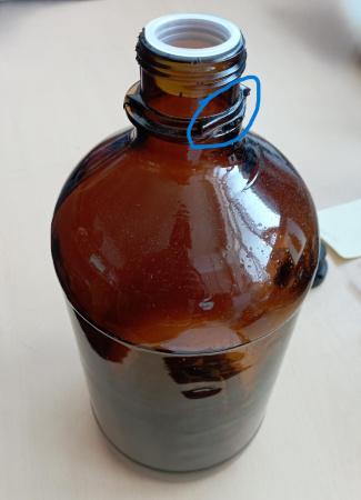 Уценка: Бутыль для реактивов 2500 мл темное стекло без градуировки, с прокладкой и КПВ, скол - В наличии