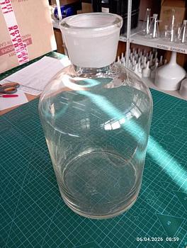 Уценка: Склянка (штанглас) 5drops, 5000 мл, светлое стекло, узкое горло, без пробки (с пузырями)