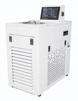 Циркуляционный жидкостный термостат UC-720 с двумя температурными режимами, 8л, -20 до 180ºC Циркуляционный жидкостный термостат UC-720 с двумя температурными режимами, 8л, -20 до 180ºC