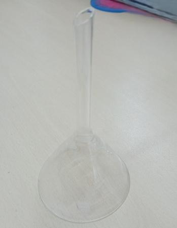 Уценка: Воронка лабораторная 5drops В-100, диаметр 100 мм, Boro 3.3, трещина