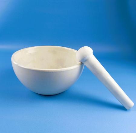 Ступка №6, диаметр 180 мм, высота 90 мм, фарфор, с пестиком, ГОСТ 9147-80 - В наличии