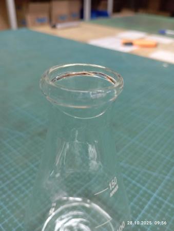 Уценка: Колба коническая (Эрленмейера) 5drops КН-2-150-22, 150 мл, горло 22 мм, стекло Boro 3.3, без шлифа