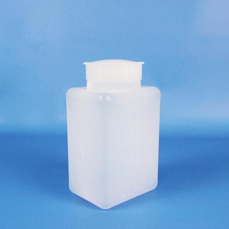 Бутыль квадратная, 1000 мл, ПЭВП, 80х103х176 мм, градуированная - В наличии
